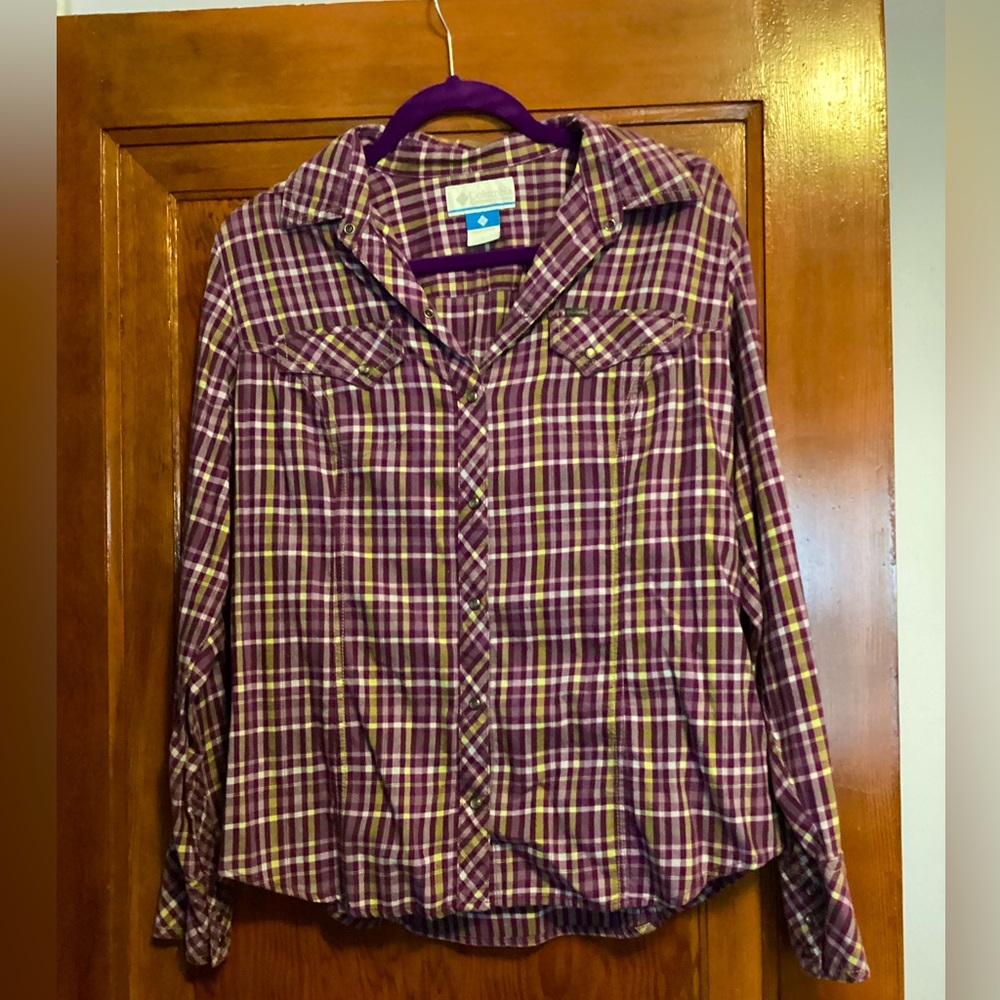 Columbia women’s flannel shirt